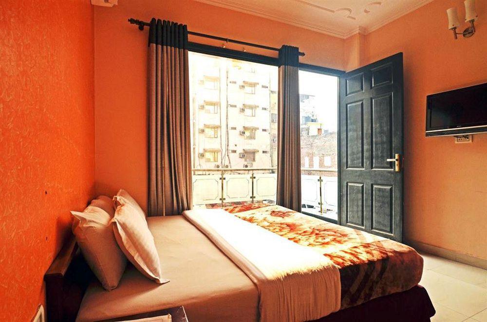 Hotel Sunrise Делі Екстер'єр фото