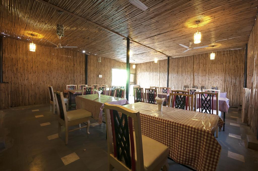 Hotel Sunrise Делі Екстер'єр фото