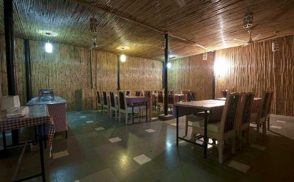 Hotel Sunrise Делі Екстер'єр фото