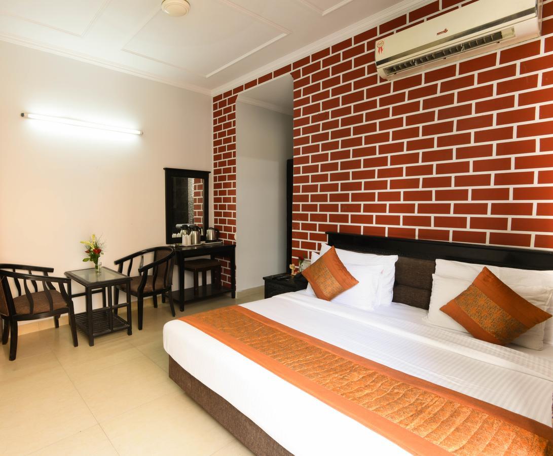 Hotel Sunrise Делі Екстер'єр фото