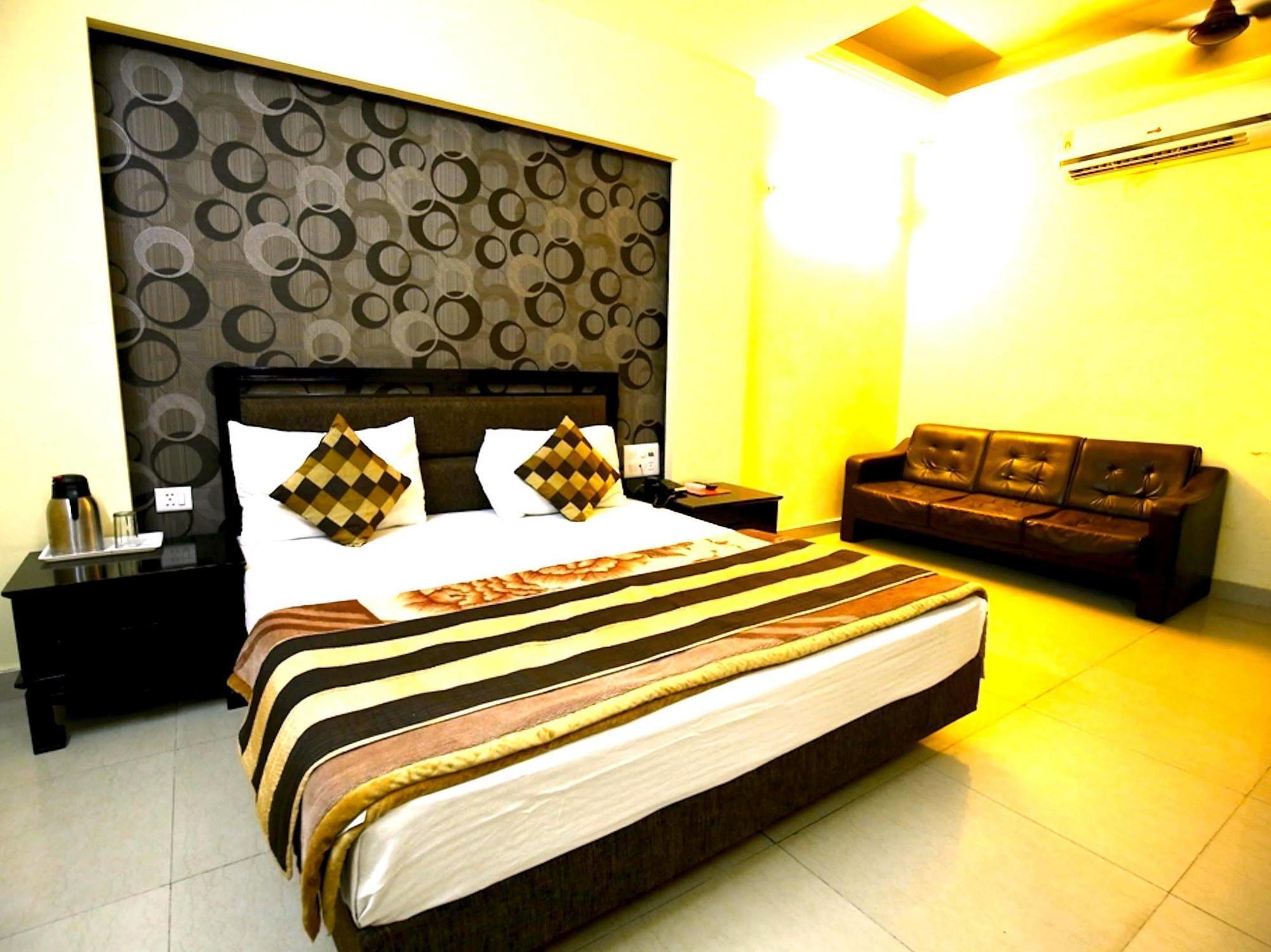 Hotel Sunrise Делі Екстер'єр фото